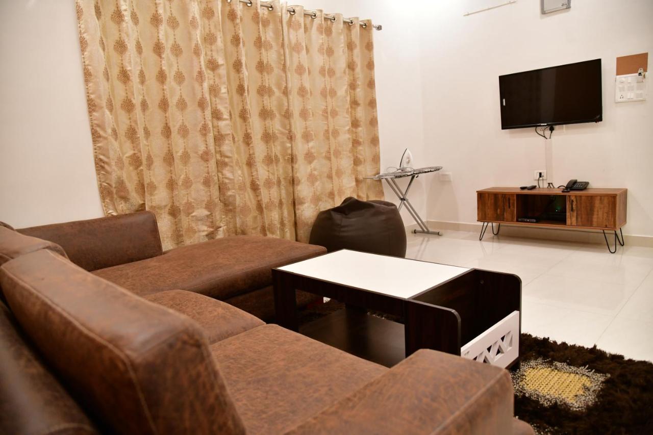 Xcel Luxury Hotel Apartments-Home Living Redefined Mysore Eksteriør billede