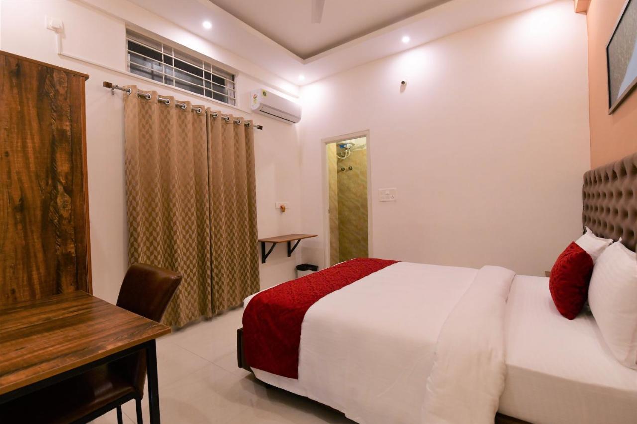 Xcel Luxury Hotel Apartments-Home Living Redefined Mysore Eksteriør billede